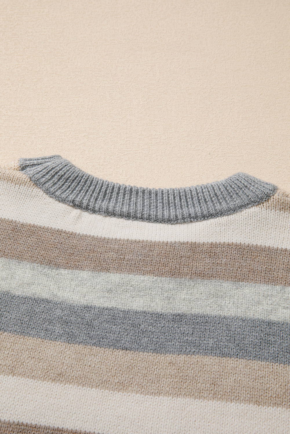 Green Color Block Ribbed Edge Round Neck Sweater