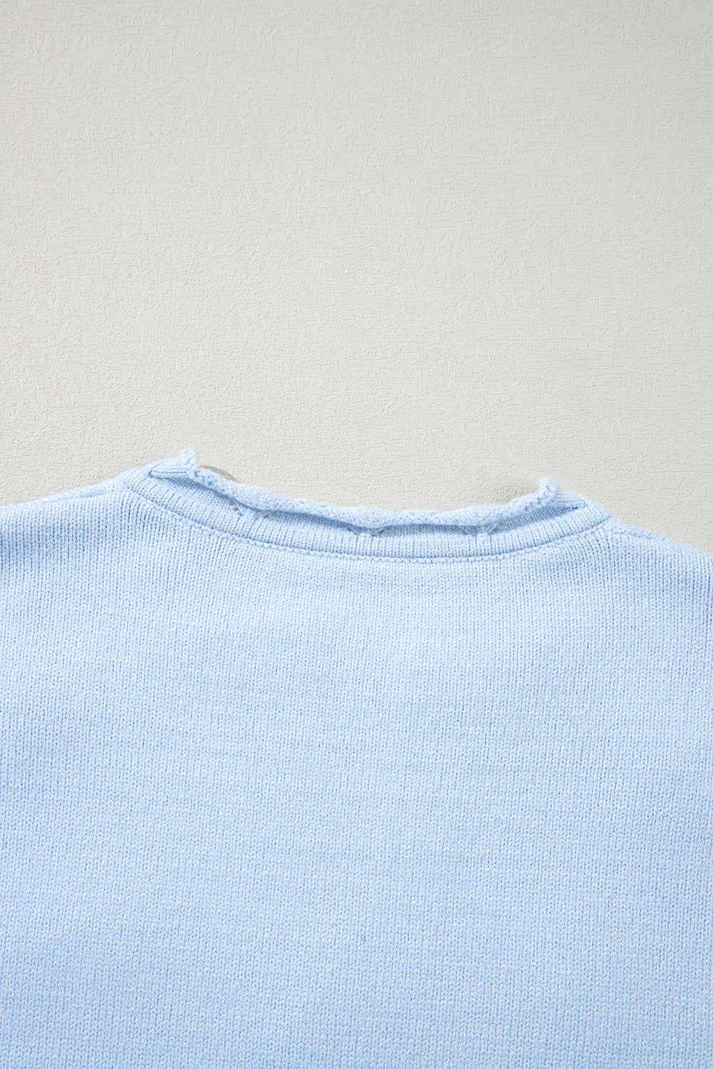 White Flower Detail Knitted Notched Neck Sweater