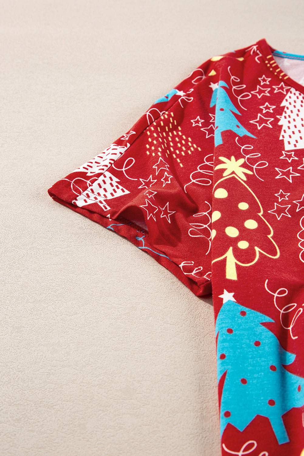 Green Christmas Tree Print V Neck Tee and Pants Lounge Set