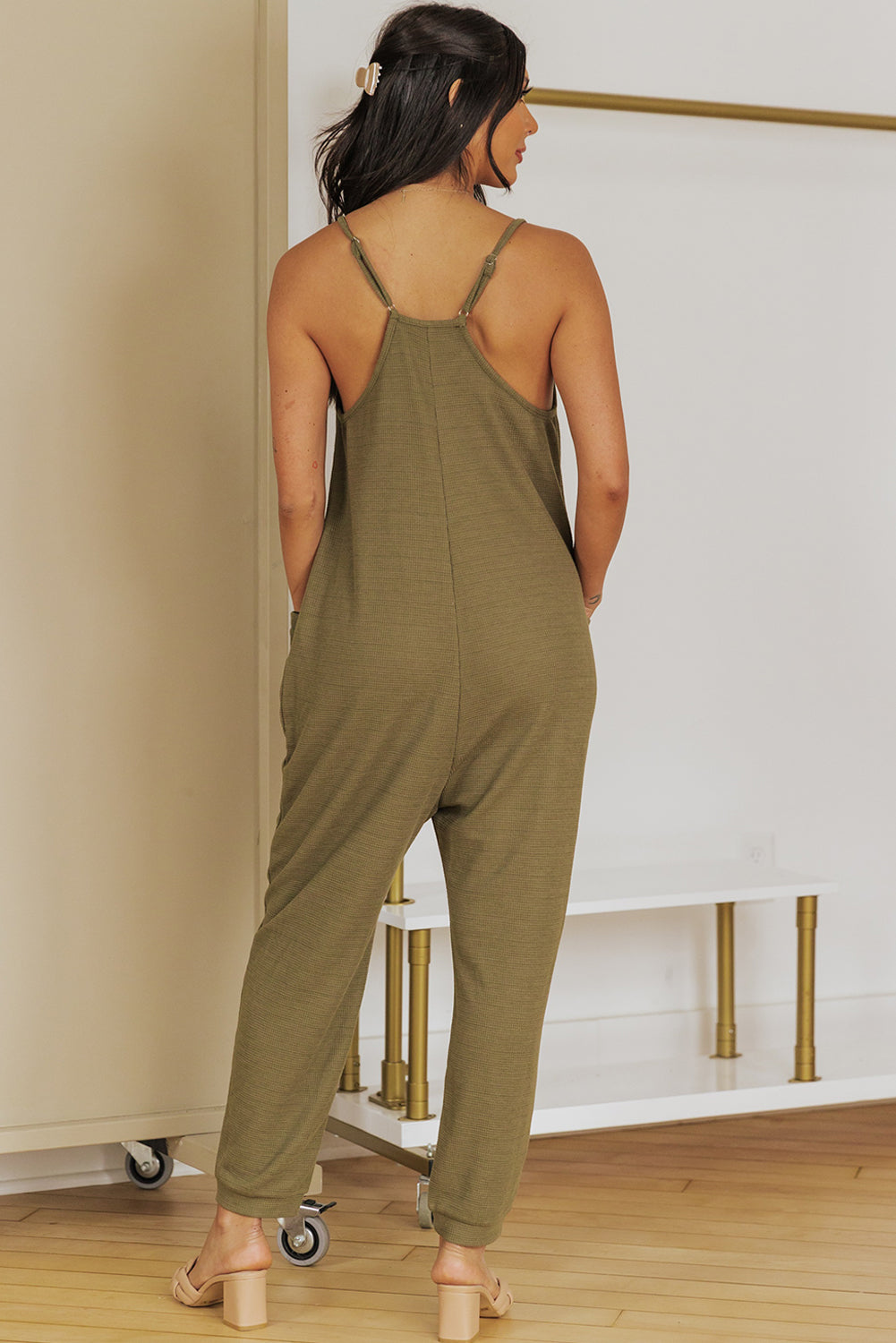 Gray Textured Sleeveless V-Neck Pocketed Casual Jumpsuit