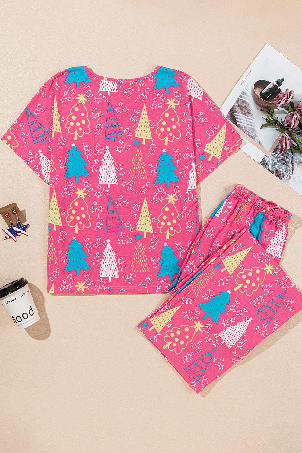 Green Christmas Tree Print V Neck Tee and Pants Lounge Set