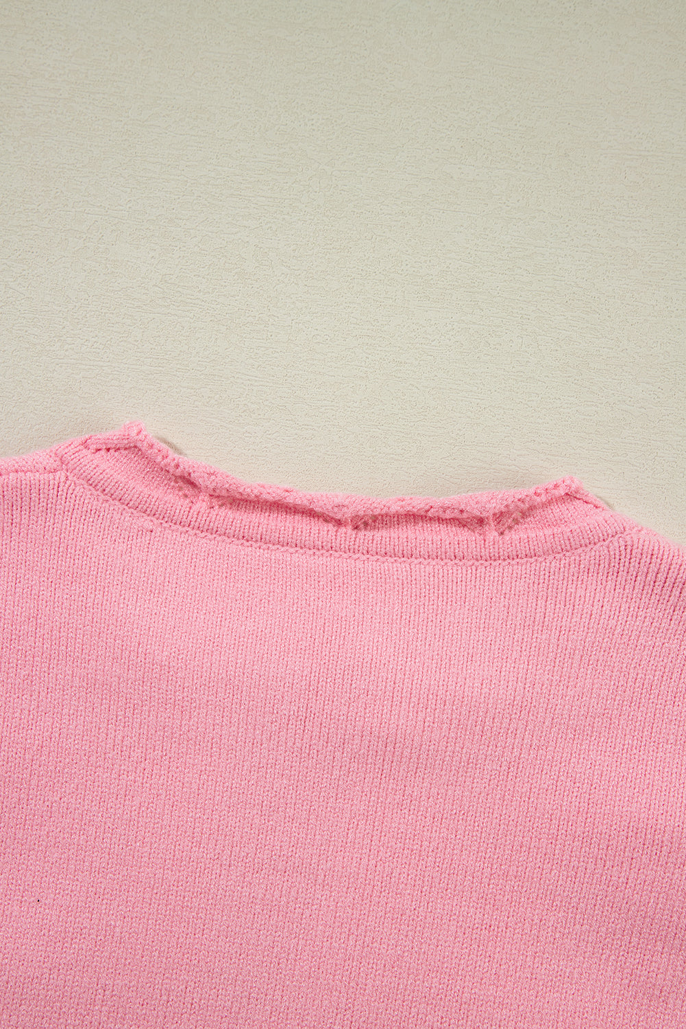 White Flower Detail Knitted Notched Neck Sweater