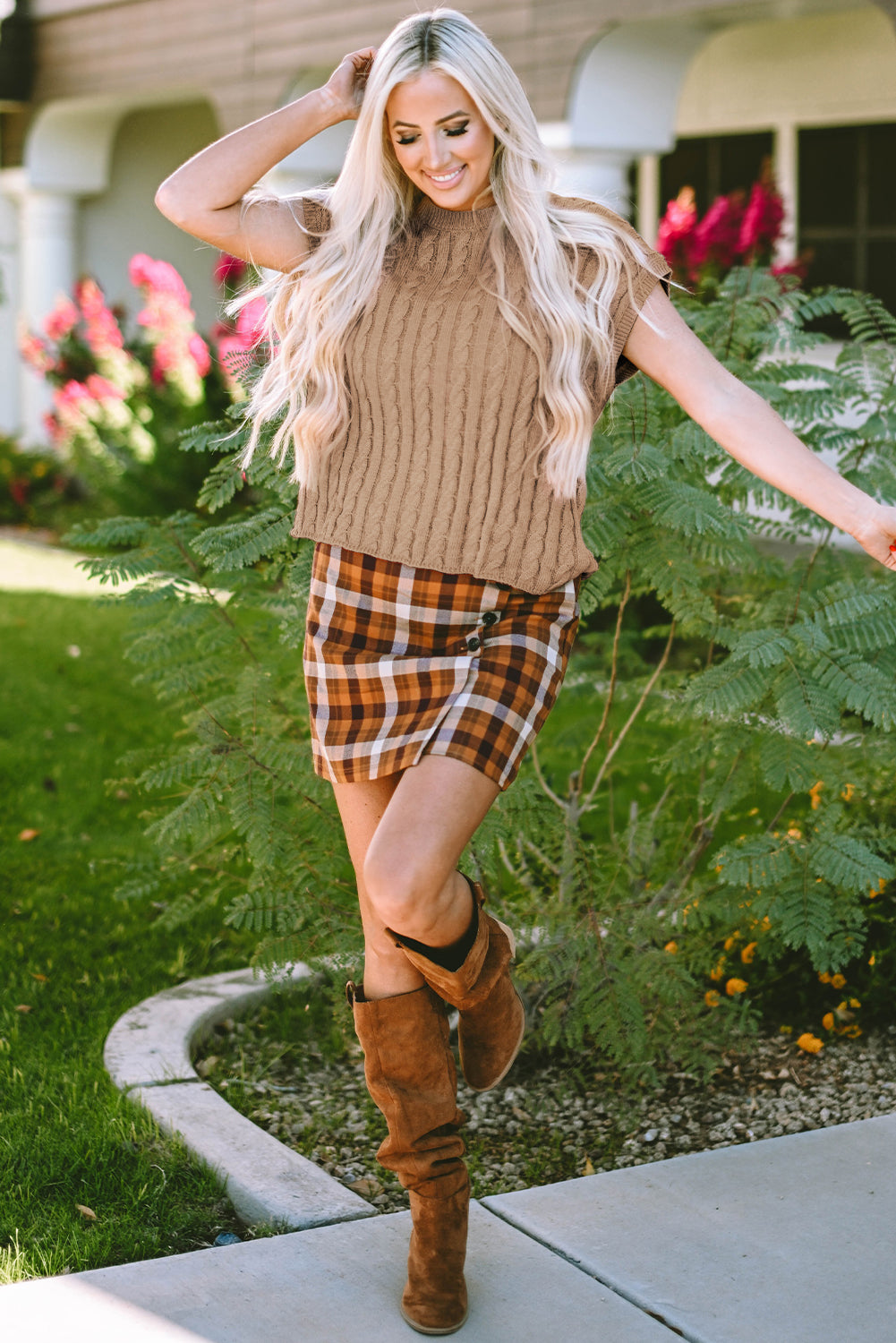 Black Crew Neck Cable Knit Short Sleeve Sweater