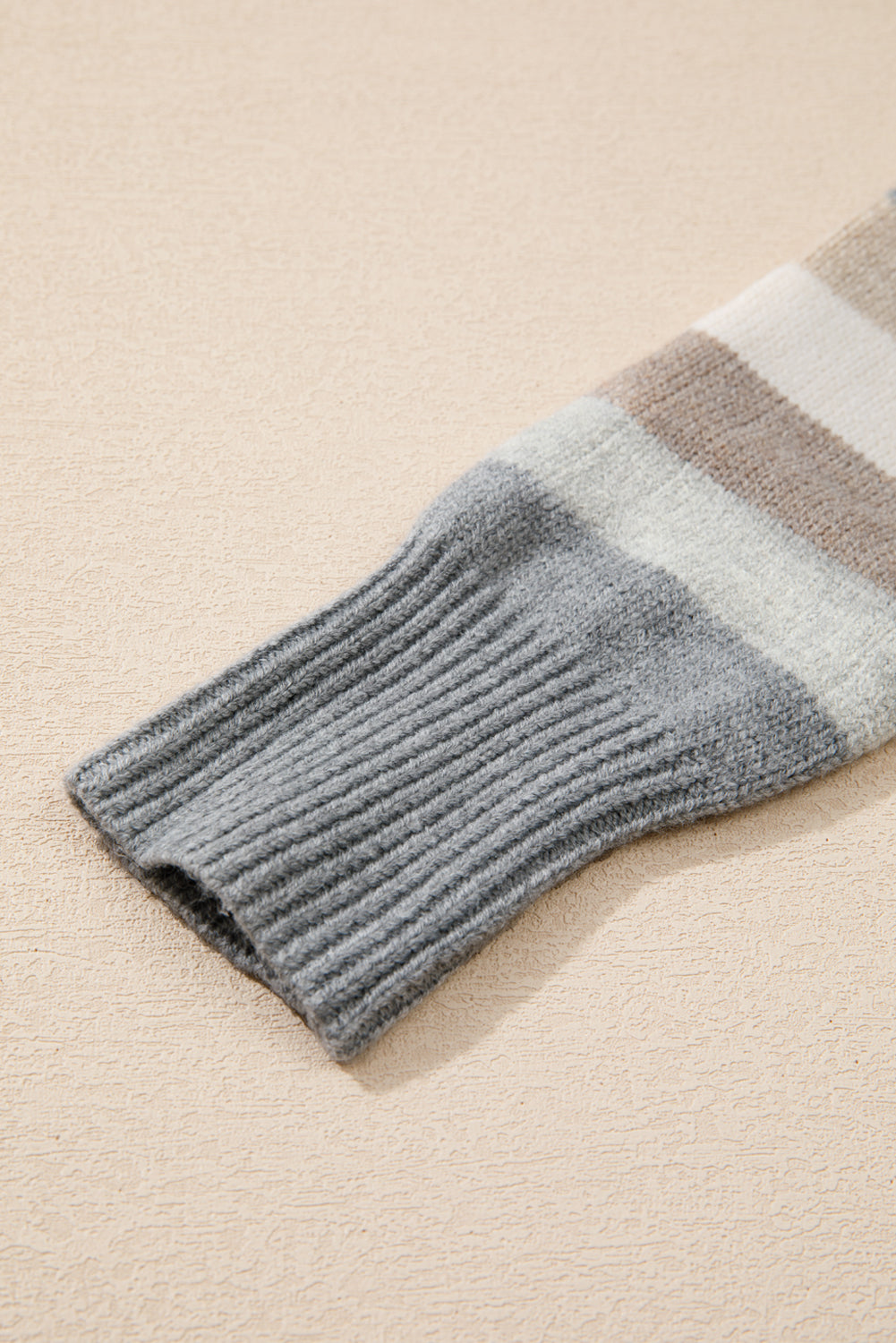 Green Color Block Ribbed Edge Round Neck Sweater