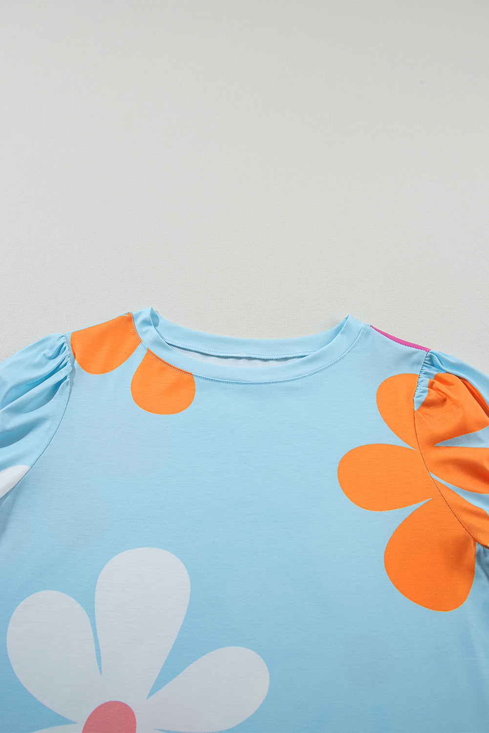 White Bowknot Print Bubble Sleeve Tee