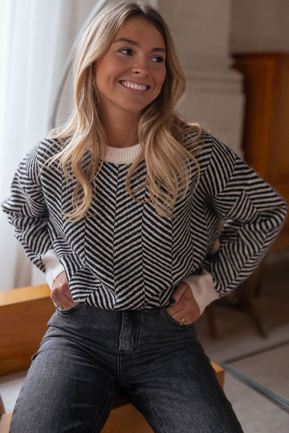 Coffee Contrast Edge Crew Neck Drop Shoulder Sweater