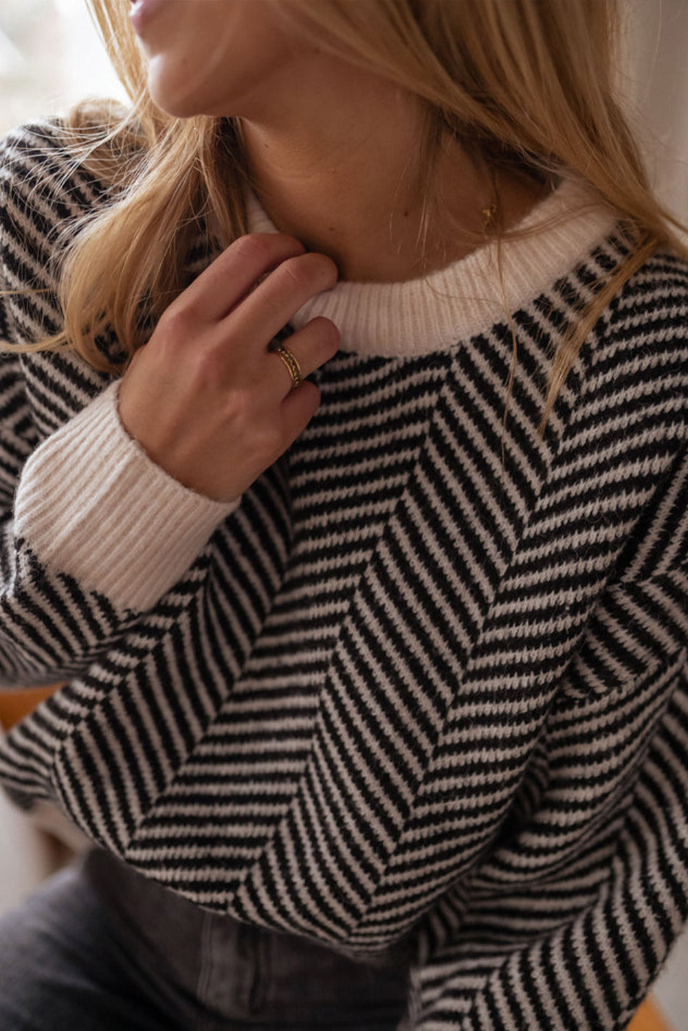 Coffee Contrast Edge Crew Neck Drop Shoulder Sweater
